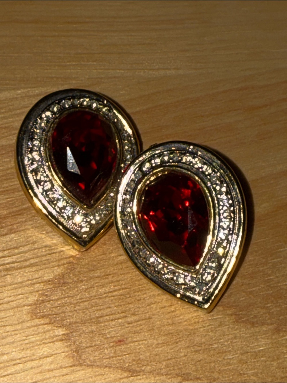 VTG 1980s Signed S.A.L. Swarovski Ruby Red Teardrop Clip-On Earrings pave rhines - Picture 5 of 14